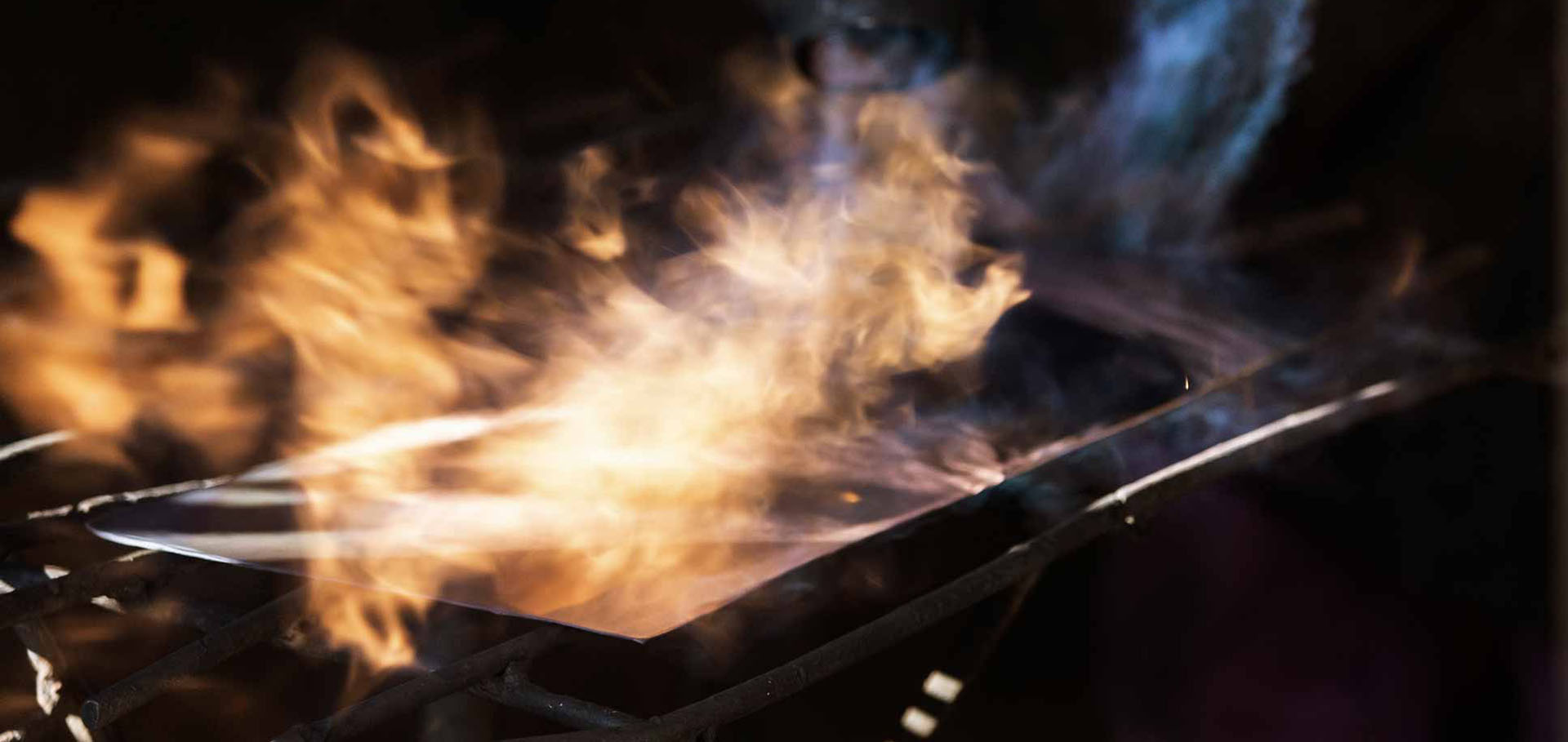 website.altitle.h-slide-1